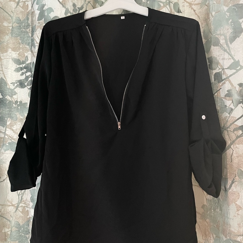 💕💕Brand New Blouse💕💕